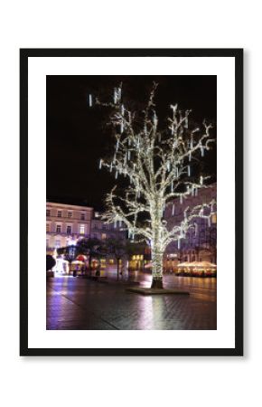Święta nocą