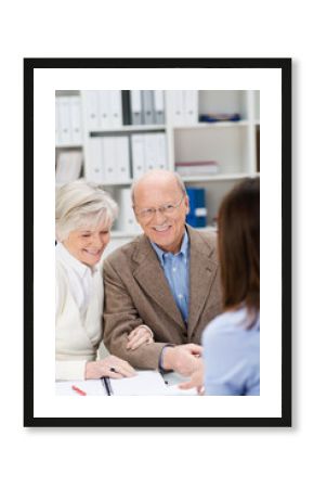 rentner im beratungsgespräch