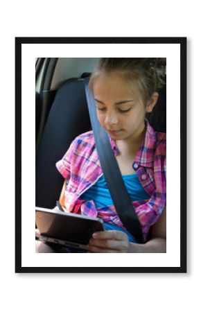 jouer à la console en voiture