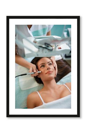 cosmetic treatment of wrinkles prevention, microdermabrasion