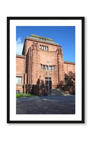 Mannheim, die Kunsthalle, Portal des Altbaus (Herbst 2013)