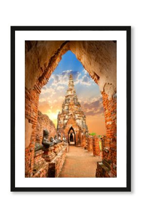 Wat Chaiwatthanaram temple. Ayutthaya Historical Park, Phra Nakhon Si, Ayutthaya, Thailand