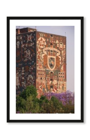 façade décorée de la bibliothèque centrale de Mexico
