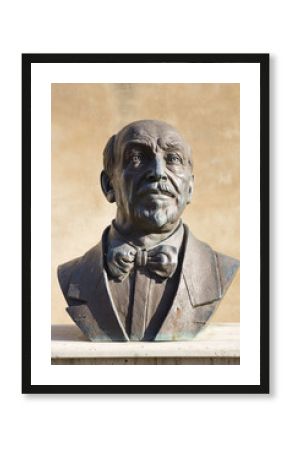 Bronze statue of Luigi Pirandello