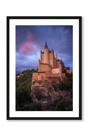 Vistas al Alcázar de Segovia al atardecer