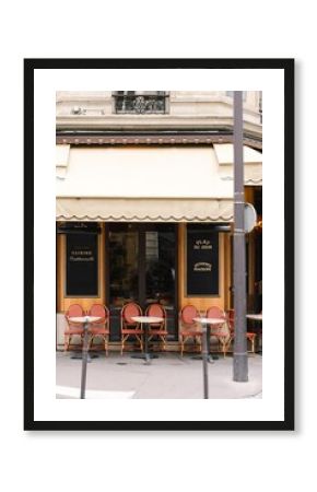 empty cafe in Paris
