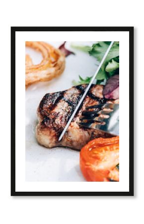 Sirloin Steak, dininig in the pub