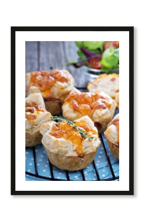 Mini quiche with puff pastry