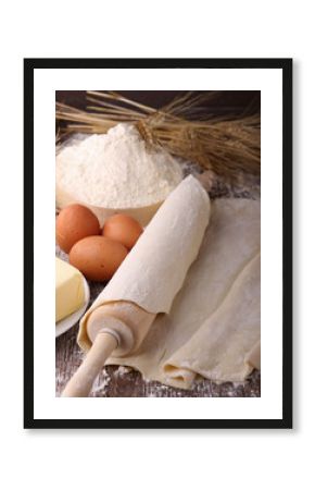pâte et rouleau à pâtisserie