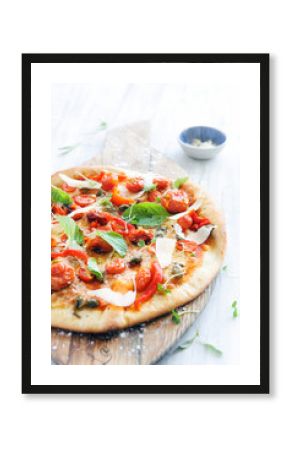 Gourmet roasted tomato pizza