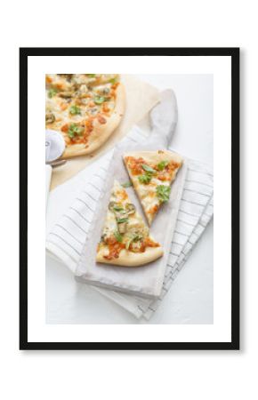 White cheese pizza with artichoke and arugula