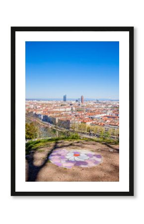 Vue de Lyon depuis le Jardin des Curiosités