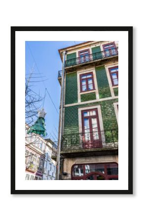 Dans la rue da Galeria de Paris à Porto