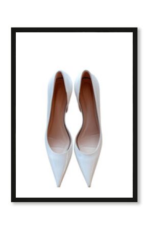 Zapato de tacón alto blanco brillante
