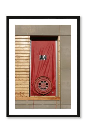measuring the airtightness of the house