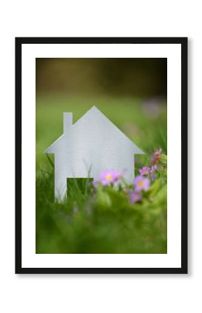 immobilier maison construction batir  logement pret hypothecaire banque investissement menage vert bois printemps bois brique terrain planete terre jardin fleurs loisir jardinage