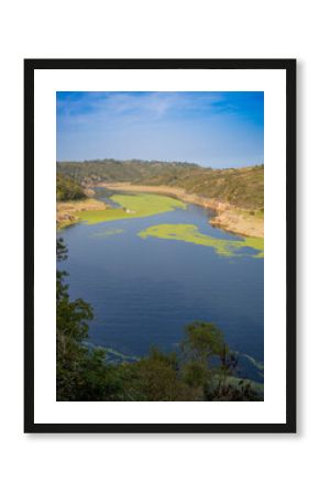 Vue sur la Loire et le club nautique du port de la caille