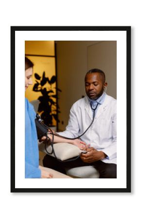 Medical screening specialist diagnostic service indoors