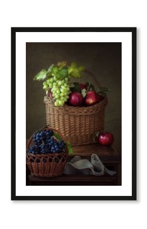 Still life with grapes and apples