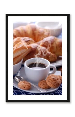 caffè e croissant - due