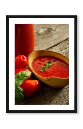 bowl with tomato sauce- ciotola salsa pomodoro