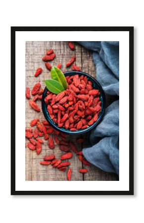 dry red goji berries